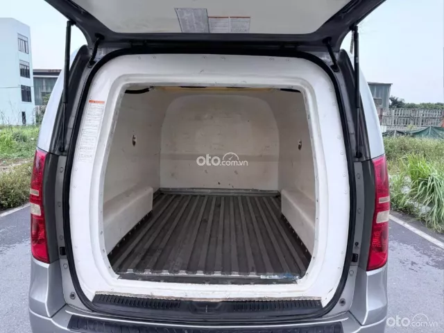 Hyundai Grand Starex 2.4 AT 2012 14
