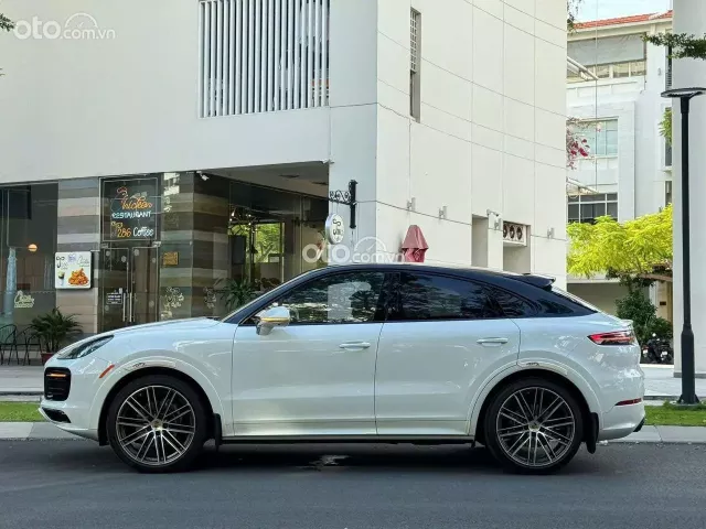Porsche Cayenne Coupe 2021 4