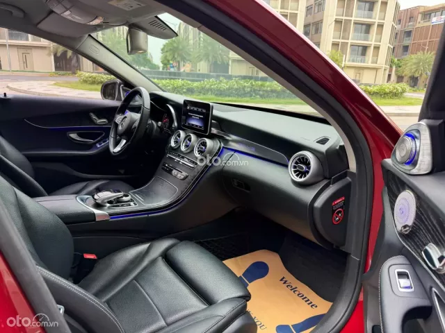 Mercedes-Benz C200 2.0 AT 2018 10