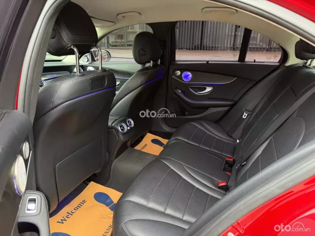 Mercedes-Benz C200 2.0 AT 2018 13