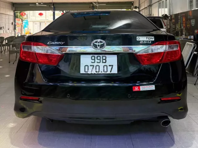Toyota Camry 2.5Q 2012 7