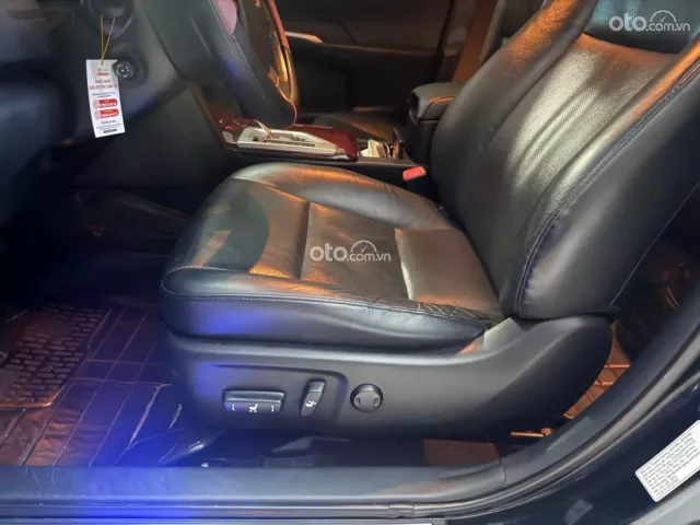 Toyota Camry 2.5Q 2012 13