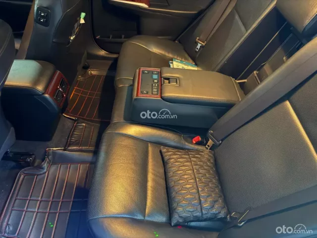 Toyota Camry 2.5Q 2012 16