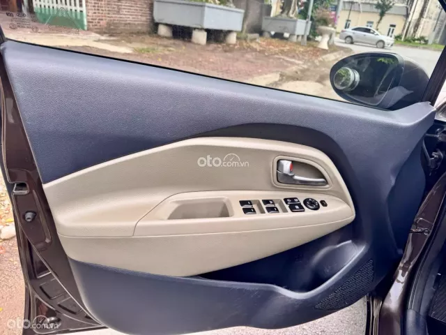 Kia Rio 1.4 AT 2015 9