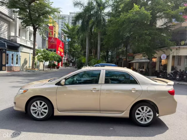 Toyota Corolla Altis 1.8G CVT 2009 4