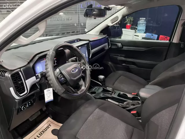 Ford Ranger XLS 2.0L 4x4 AT 2024 15