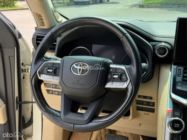 Toyota Land Cruiser 2023 18