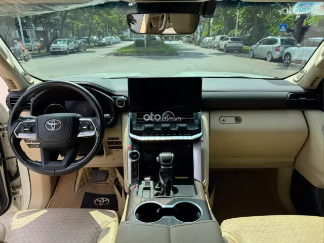 Toyota Land Cruiser 2023 19