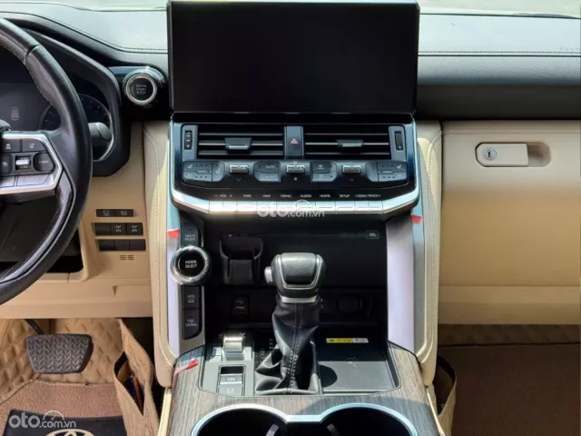 Toyota Land Cruiser 2023 21