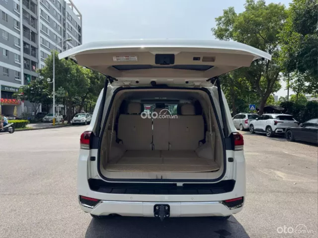 Toyota Land Cruiser 2023 8