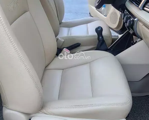 Toyota Vios 1.5E MT 2015 12