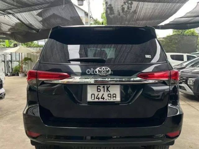 Toyota Fortuner 2.4G 4x2 AT  2022 16