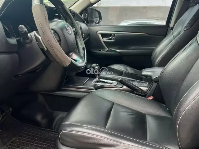 Toyota Fortuner 2.4G 4x2 AT  2022 15