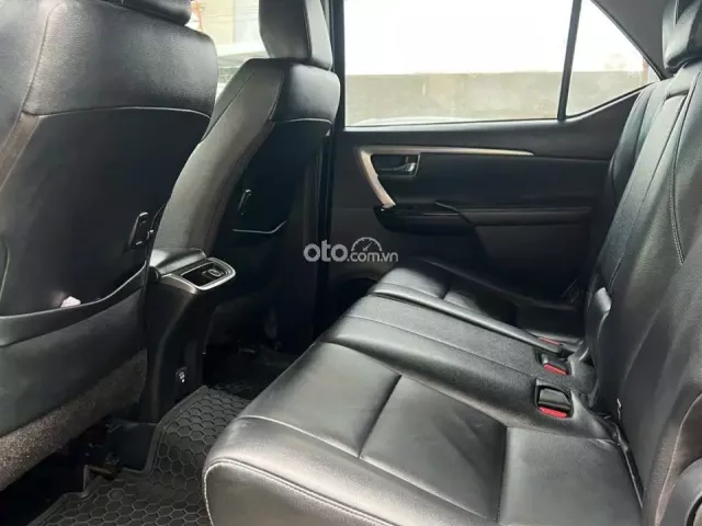 Toyota Fortuner 2.4G 4x2 AT  2022 14