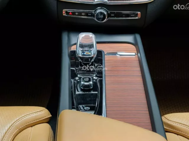 Volvo XC60 B6 Ultimate Bright 2024 7
