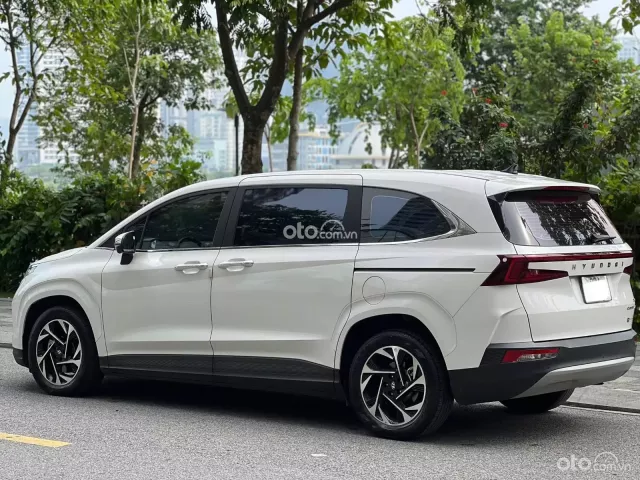 Hyundai Custin 2.0T-GDi Cao cấp 2023 7