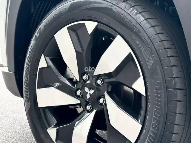 Mitsubishi Destinator 2025 24