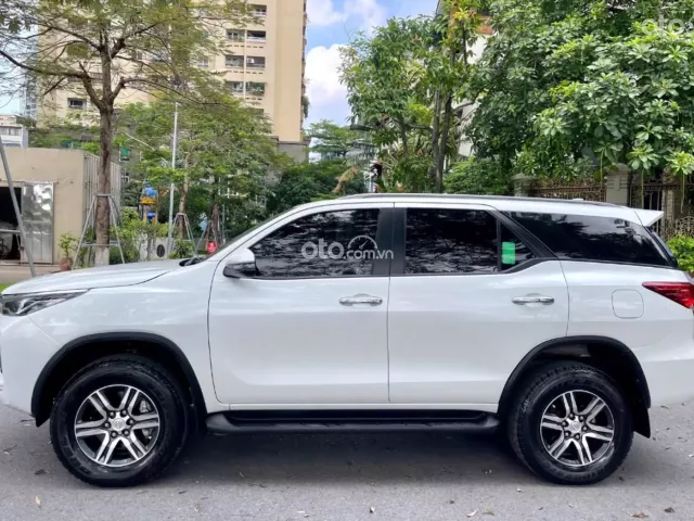 Toyota Fortuner 2.4G 4x2 AT  2021 3