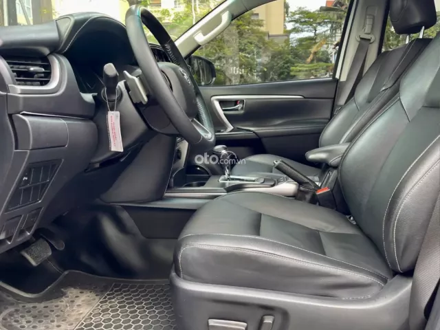Toyota Fortuner 2.4G 4x2 AT  2021 13