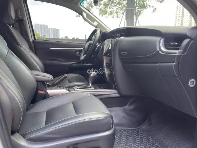 Toyota Fortuner 2.4G 4x2 AT  2021 12