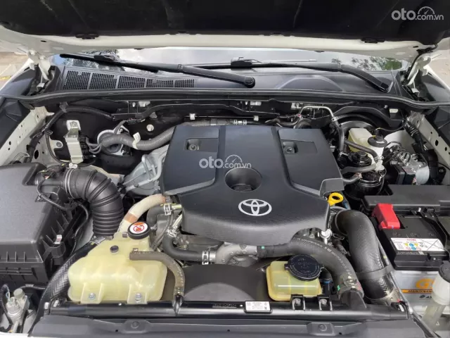 Toyota Fortuner 2.4G 4x2 AT  2021 18