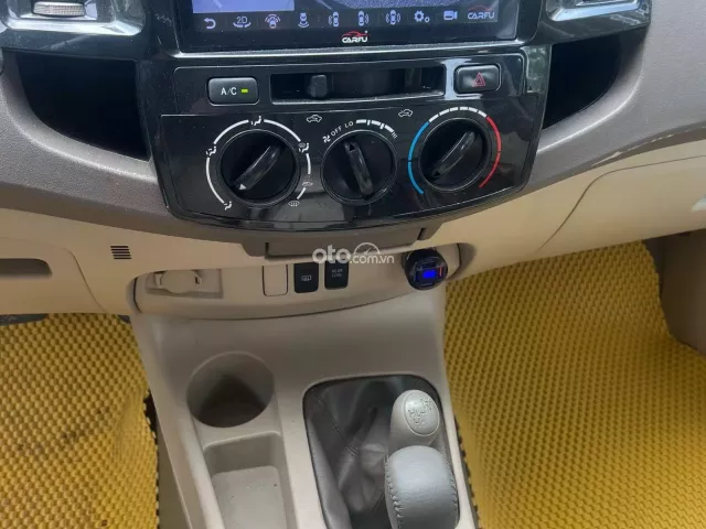 Toyota Fortuner 2.7 V 4X2 AT 2008 8