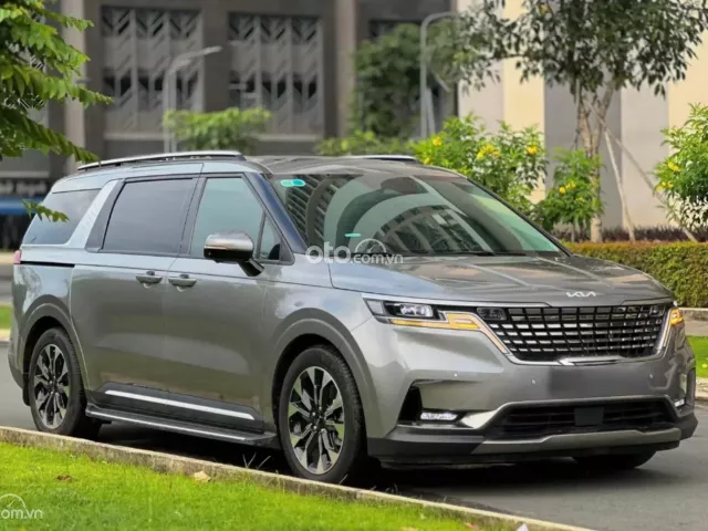 Kia Carnival 2.2D Signature 2023 2
