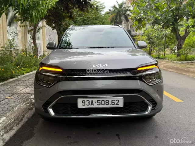 Kia Carens 1.5L Luxury 2025