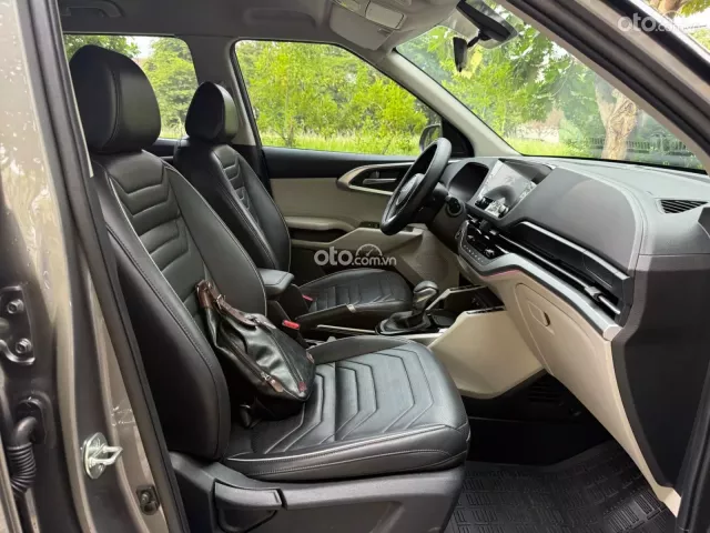 Kia Carens 1.5L Luxury 2025 11