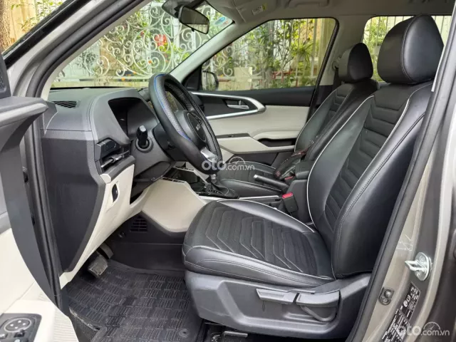 Kia Carens 1.5L Luxury 2025 10