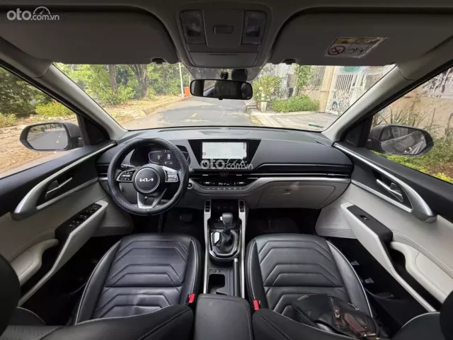 Kia Carens 1.5L Luxury 2025 20