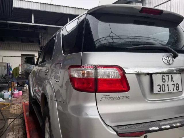 Toyota Fortuner 2.7 V 4X4 AT 2009 3