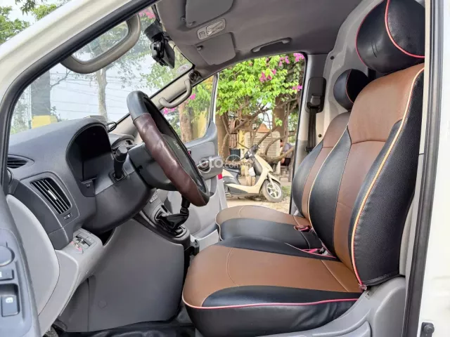 Hyundai Grand Starex 2.5 MT 2017 11