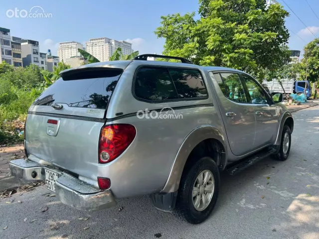 Mitsubishi Triton 2009 3
