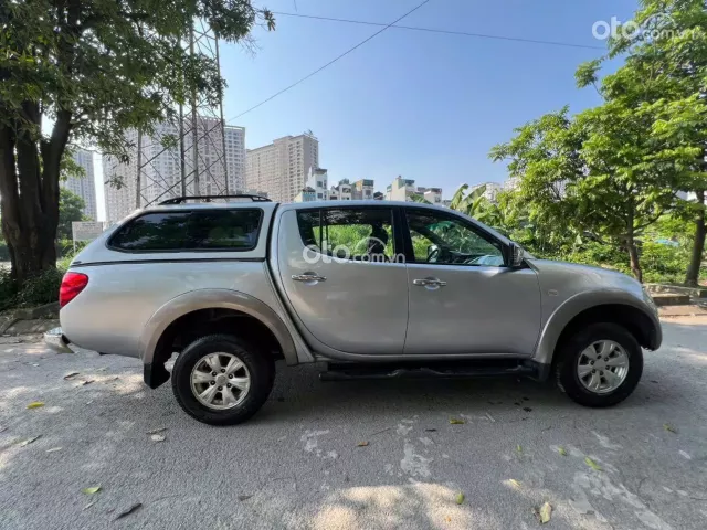 Mitsubishi Triton 2009