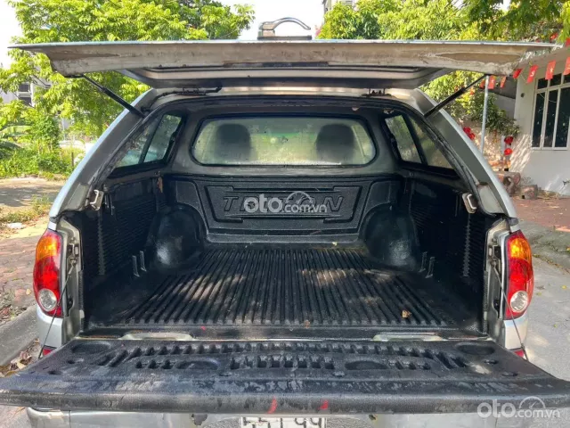 Mitsubishi Triton 2009 4