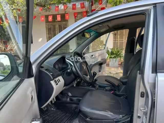 Mitsubishi Triton 2009 11