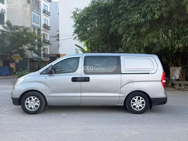 Hyundai Starex 2014 3