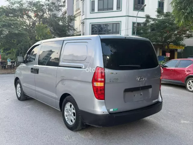 Hyundai Starex 2014 8