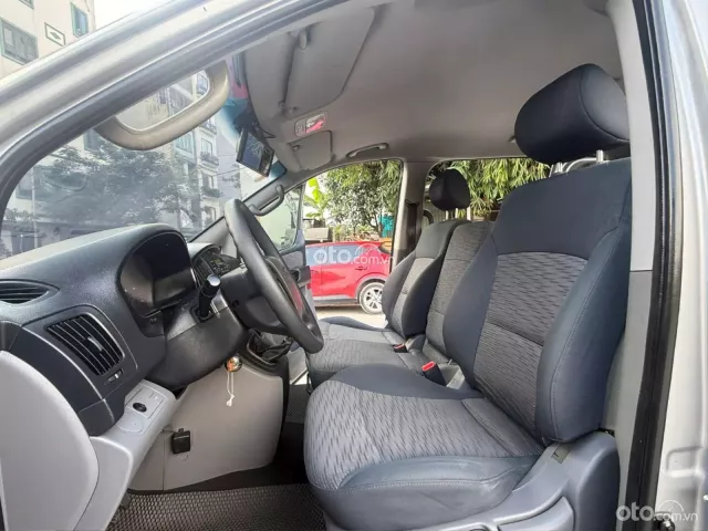 Hyundai Starex 2014 13