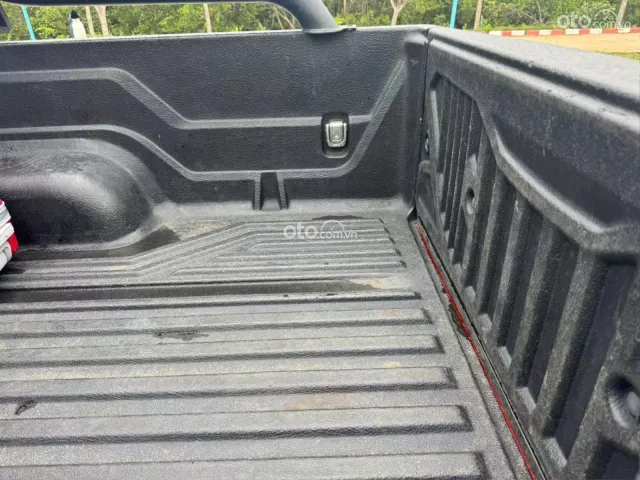 Toyota Hilux 2.4E 4×2 AT 2020 6