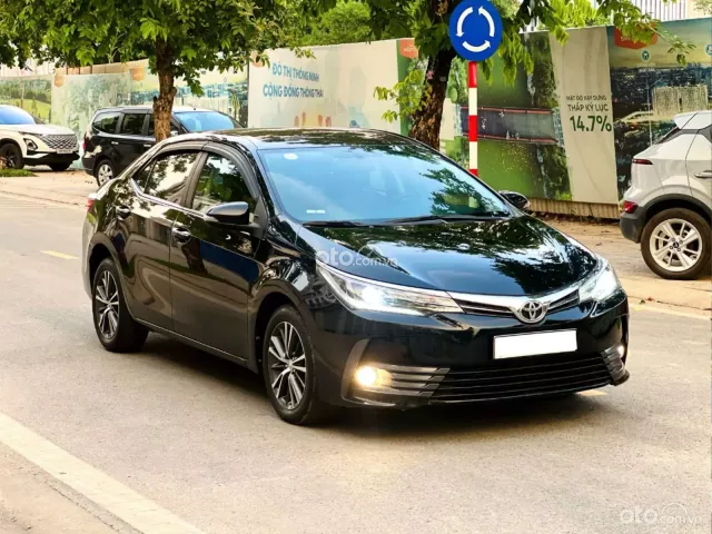 Toyota Corolla Altis 2.0V  2017 3