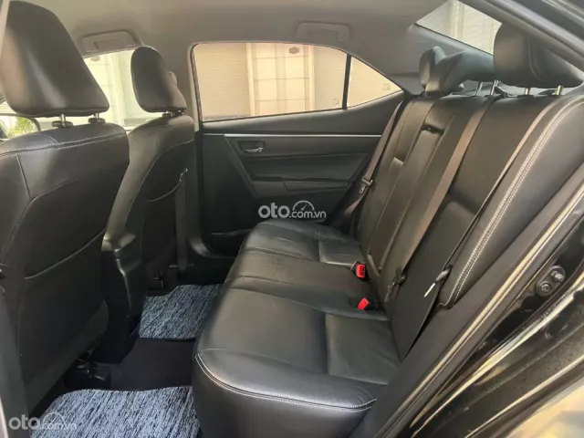 Toyota Corolla Altis 2.0V  2017 21