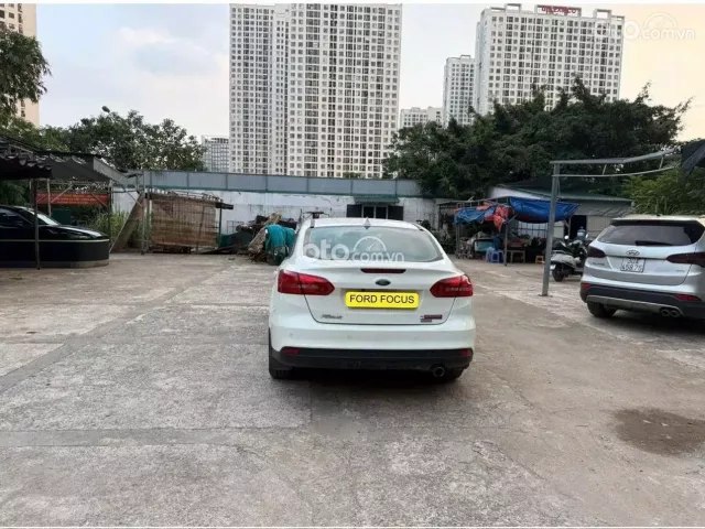Ford Focus 1.5L EcoBoost Trend Sedan 2019 3