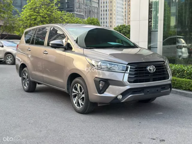 Toyota Innova 2.0E 2022 2
