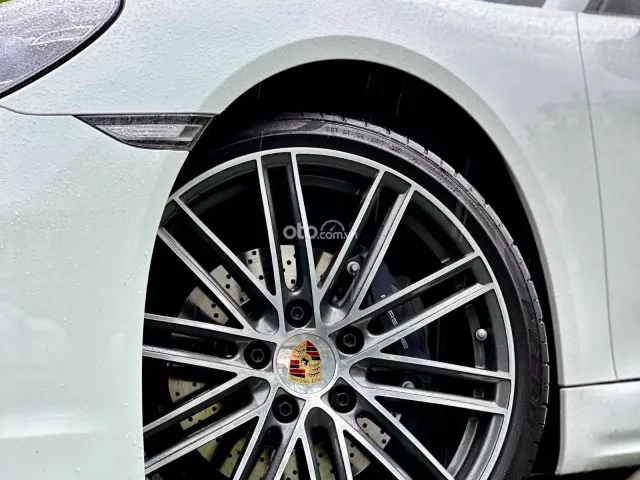 Porsche Cayman 2023 3
