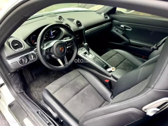 Porsche Cayman 2023 4
