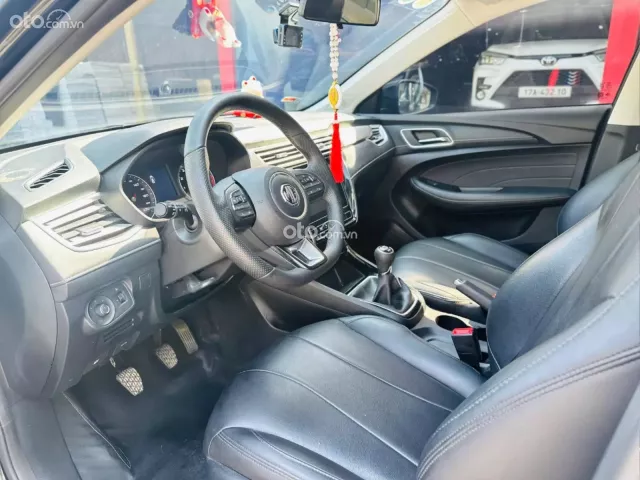 MG 5 1.5L MT 2024 6