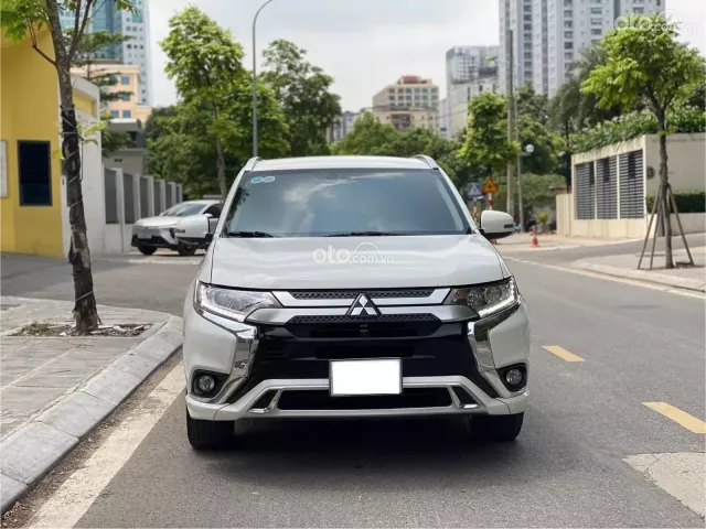 Mitsubishi Outlander 2.0 CVT 2022 2