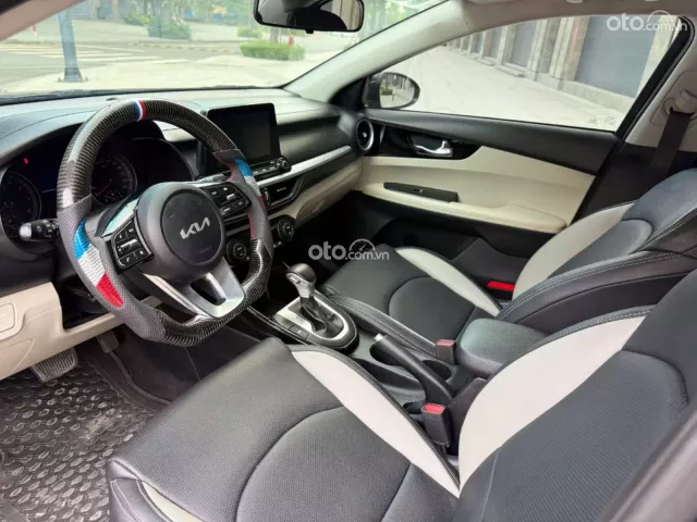 Kia K3 1.6 Luxury 2022 13